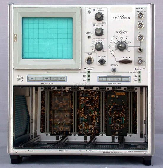 Tektronix, 7704